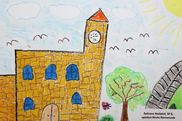 Herb miasta i Urząd Miejski w Lęborku w pracach plastycznych