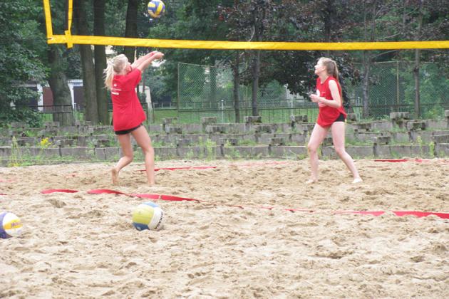 Finał wakacyjnej siatkówki plażowej