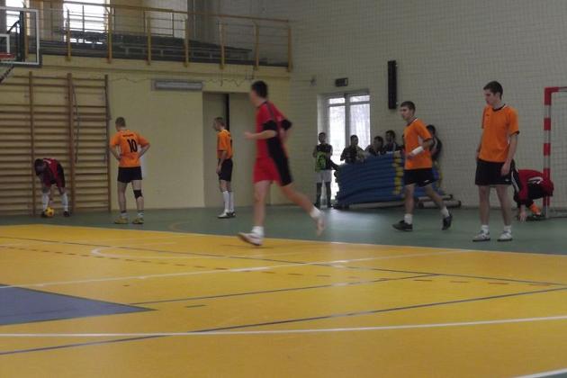 Trzecie miejsce w województwie pomorskim zespołu lęborskiego ZSM-I w futsalu