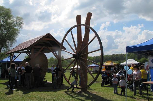Majówka w Wilkowie odwiedzana tłumnie
