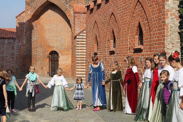 Warsztaty i Pokazy Tańców Dawnych w Lęborku