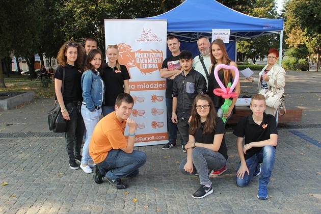 Młodzieżowy pchli targ