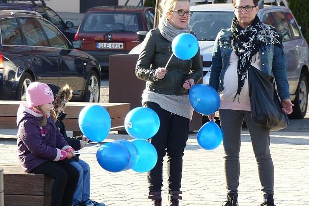 Niebieski Marsz dla Autyzmu przemaszerował przez miasto