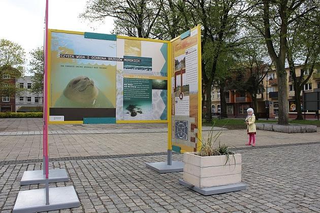 Wystawa na placu Pokoju