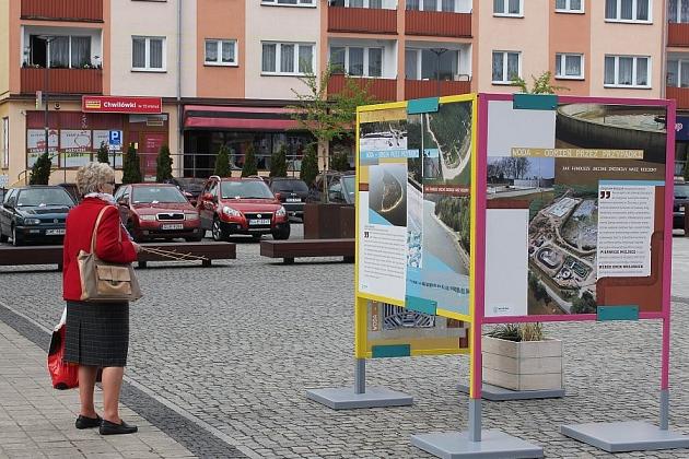 Wystawa na placu Pokoju