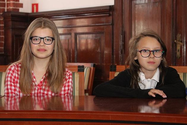 Szybko czytali o książkach i kamieniach szlachetnych