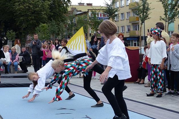 Pląsy w średniowiecznych rytmach