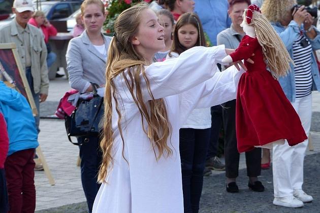 Pląsy w średniowiecznych rytmach
