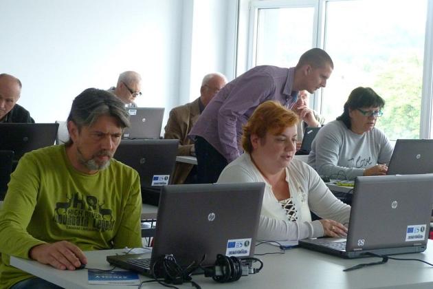 Uroczyste wręczenie certyfikatów w projekcie „e-Lębork”