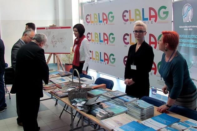 O współpracy zagranicznej w Elblągu. Targi i konferencja.