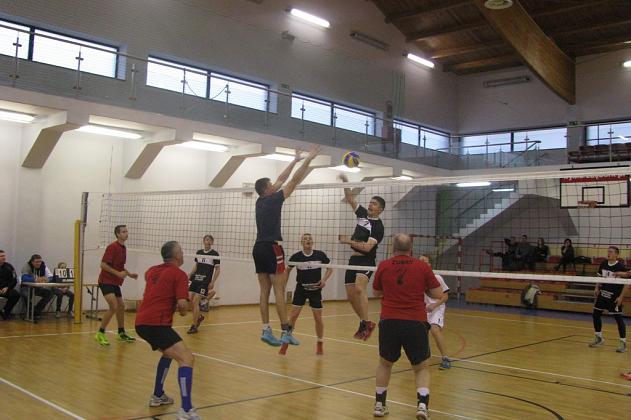 IV kolejka Amatorskiej Ligi Siatkówki w Lęborku