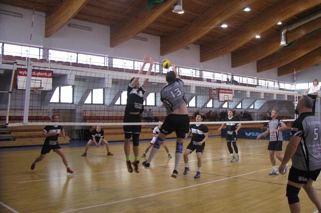 Piąta kolejka siatkarskich rozgrywek amatorów w Lęborku