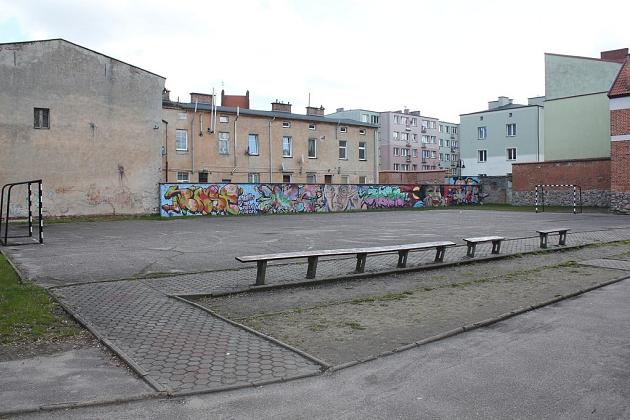 Boiska przy Gimnazjum nr 2 i ZS nr 3 z dofinansowaniem