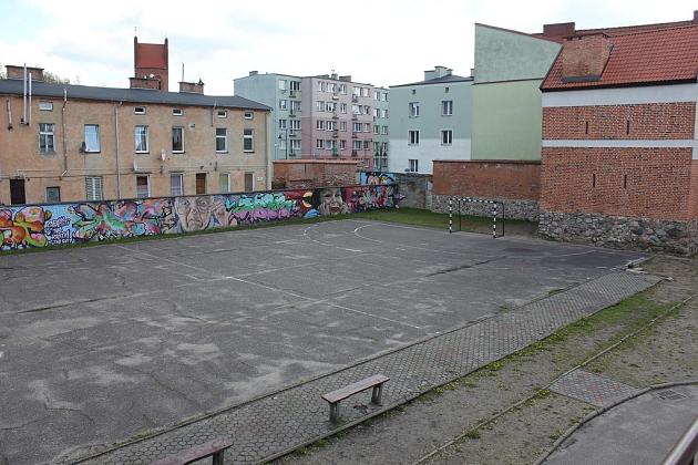 Boiska przy Gimnazjum nr 2 i ZS nr 3 z dofinansowaniem