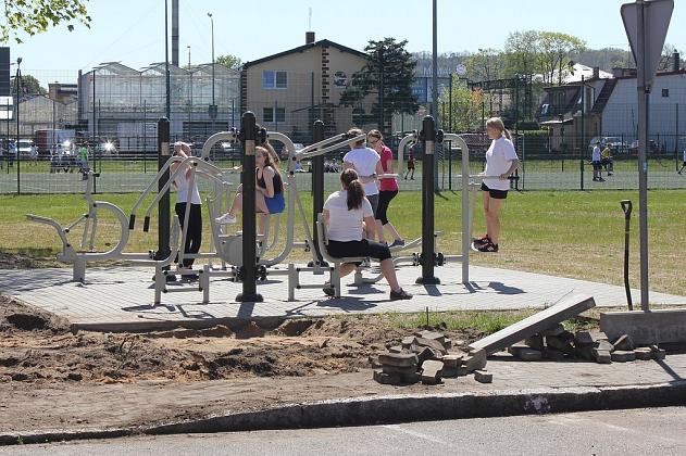Nowe miejsca parkingowe przy Staszica i Dygasińskiego