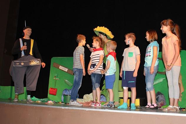 500 dzieci na spektaklach ekologicznych
