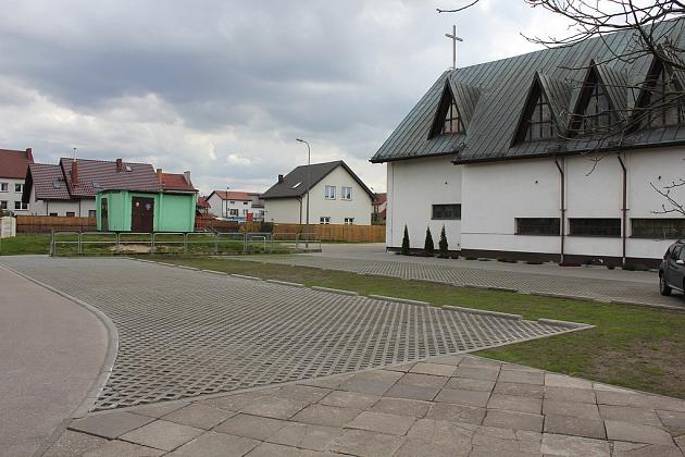 100 wybudowanych lub wyremontowanych miejsc parkingowych w I półroczu 2016