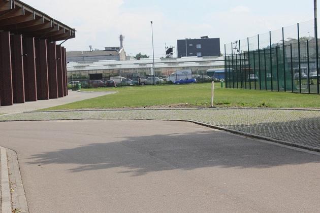 100 wybudowanych lub wyremontowanych miejsc parkingowych w I półroczu 2016