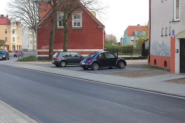 100 wybudowanych lub wyremontowanych miejsc parkingowych w I półroczu 2016