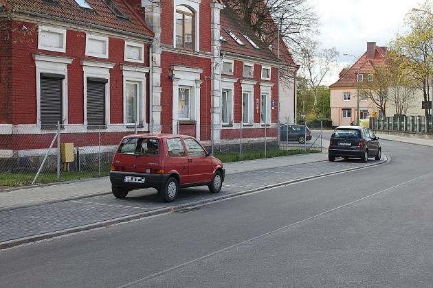 100 wybudowanych lub wyremontowanych miejsc parkingowych w I półroczu 2016
