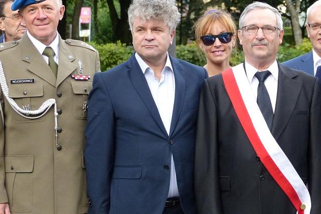 Kwiaty w Święto Wojska Polskiego