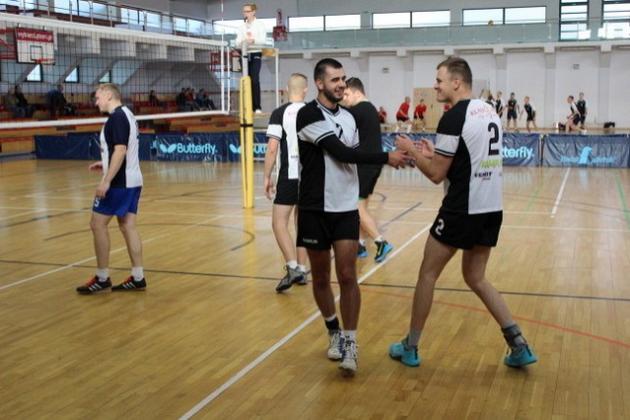 Amatorska Liga Siatkówki po pierwszej kolejce ligowej