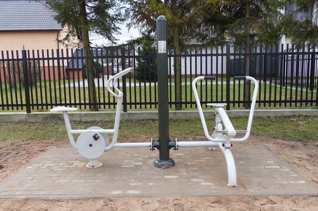 Na Ks. Gracza i w Parku im. Michalskiego stanęły siłownie zewnętrzne