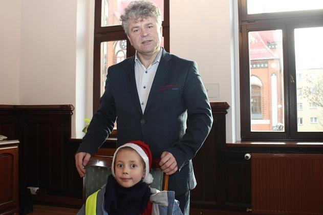 Przedszkolaki ze świąteczną wizytą w ratuszu