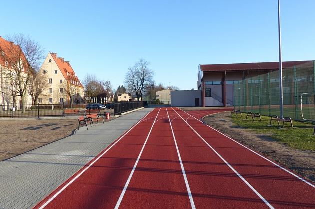 Nowe boiska i bieżnia przy Gimnazjum nr 2 i ZS nr 3