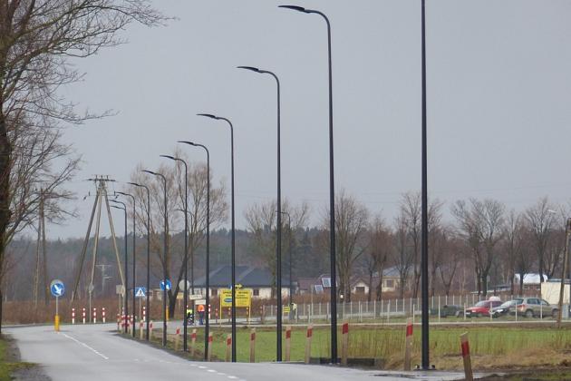 16 energooszczędnych lamp stanęło na ulicy Syrokomli