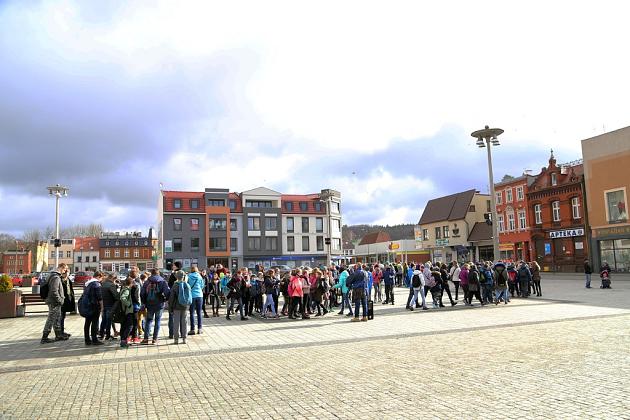 Powitali wiosnę nad rzeką Łebą