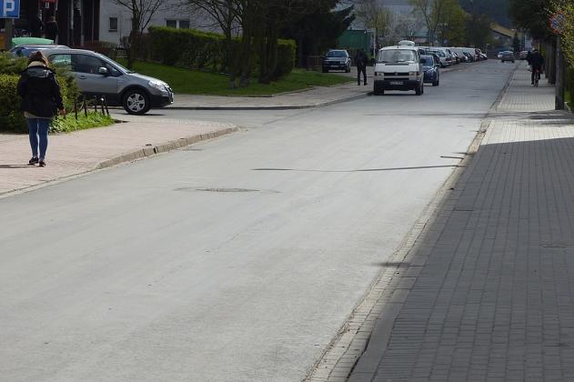 Nowy asfalt na Legionów Polskich