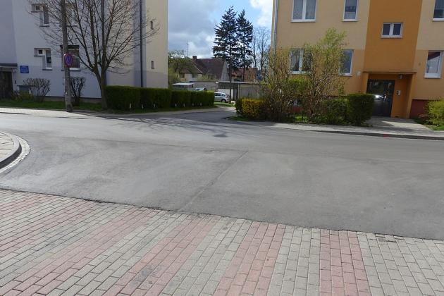 Nowy asfalt na Legionów Polskich