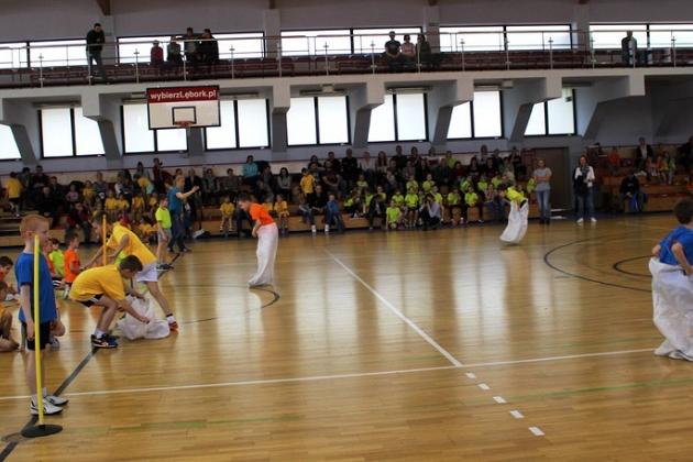 „Kto z nas lepiej i prędzej” – Konkurs Sportowy dla Szkół Podstawowych