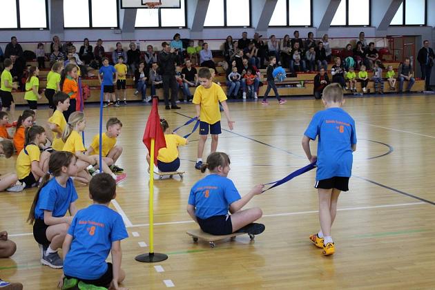 „Kto z nas lepiej i prędzej” – Konkurs Sportowy dla Szkół Podstawowych