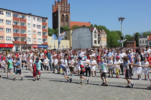 Rekord w tańczeniu układu choreograficznego do piosenki „Chocolate choco choco” pobity!