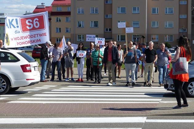 Protest w sprawie budowy drogi ekspresowej S6