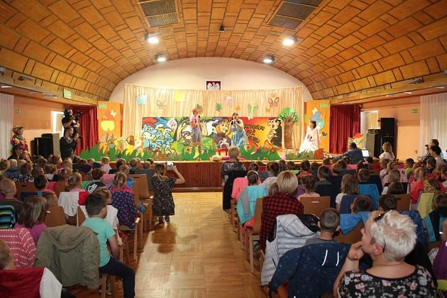 Rodzice z Przedszkola nr 2 wystawili przedstawienie