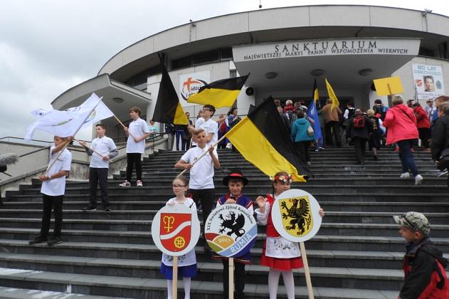 Liczna delegacja lęborskich Kaszubów na XIX Zjeździe w Rumi