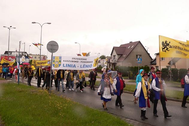 Liczna delegacja lęborskich Kaszubów na XIX Zjeździe w Rumi