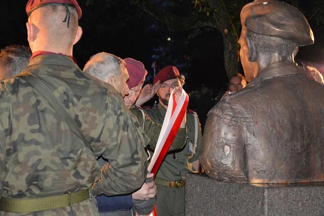 Pomnik generała Stanisława Sosabowskiego odsłonięty