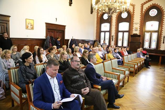 Przeciw przemocy w rodzinie