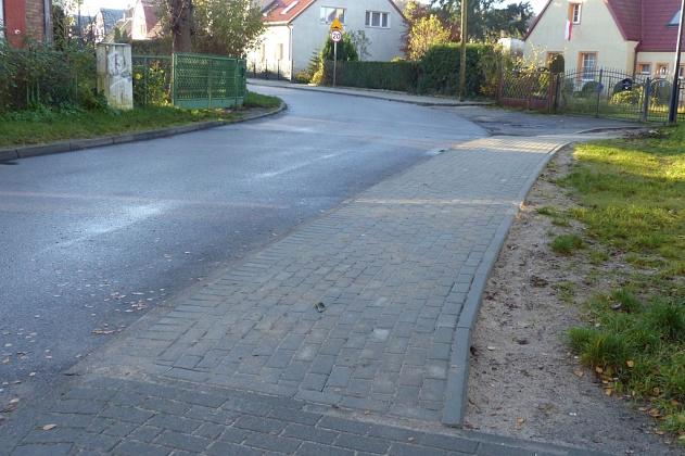 Remont 300 metrów chodnika na ulicy Kolonia