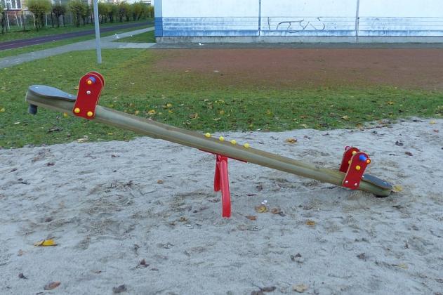 Przy Szkole Podstawowej nr 8 stanął nowy plac zabaw