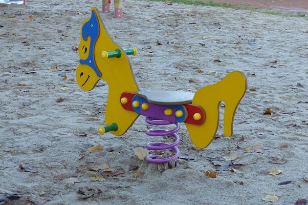 Przy Szkole Podstawowej nr 8 stanął nowy plac zabaw