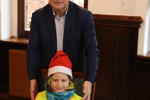 Przedszkolaki z życzeniami w Ratuszu