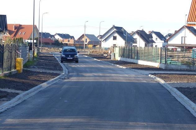 Kanalizacja deszczowa i nowy asfalt na Małopolskiej. I etap zakończony