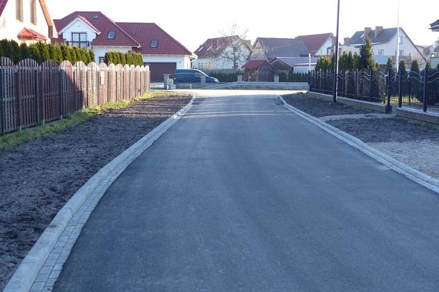 Kanalizacja deszczowa i nowy asfalt na Małopolskiej. I etap zakończony