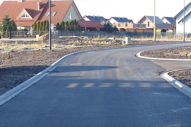 Kanalizacja deszczowa i nowy asfalt na Małopolskiej. I etap zakończony