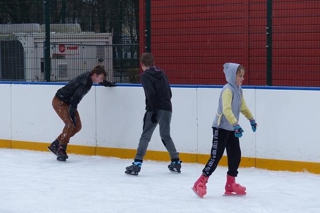 Lodowisko na placu Piastowskim otwarte. Zapraszamy!